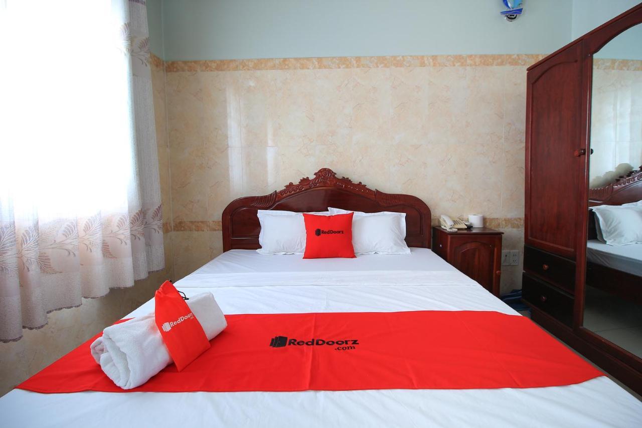 Reddoorz Chin Sao Hotel Nguyen Thi Thap Ho Si Minh-város Kültér fotó